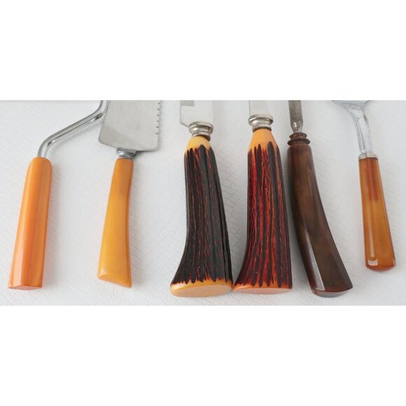 Vintage 6 Bakelite Utensil  Meat Fork Carving Knife Cake Cutter Lifter Lot I - Picture 2 of 9